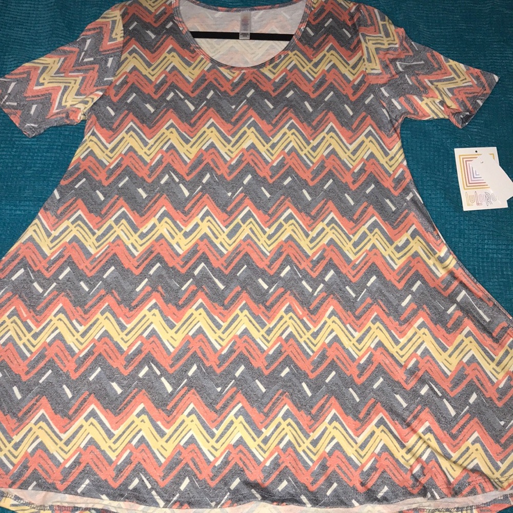 LulaRoe Perfect Tee